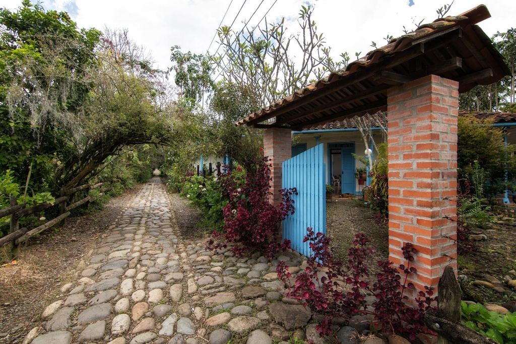 Camino Herrera Kantarrana.jpg