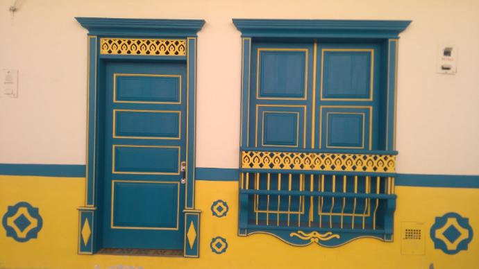 Plaza Jardin Kantarrana.jpg