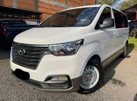 MINIVAN